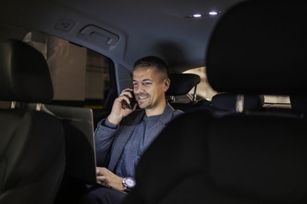 OHARE Transportation: Up to 4 passengers! To or from ORD within a 20 mile radius - Golden Route Transport