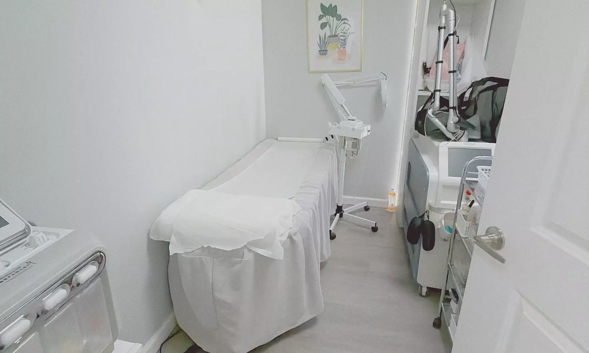 IPL, Carbon Laser, RF Lifting or Micro-needling Facial Sessions