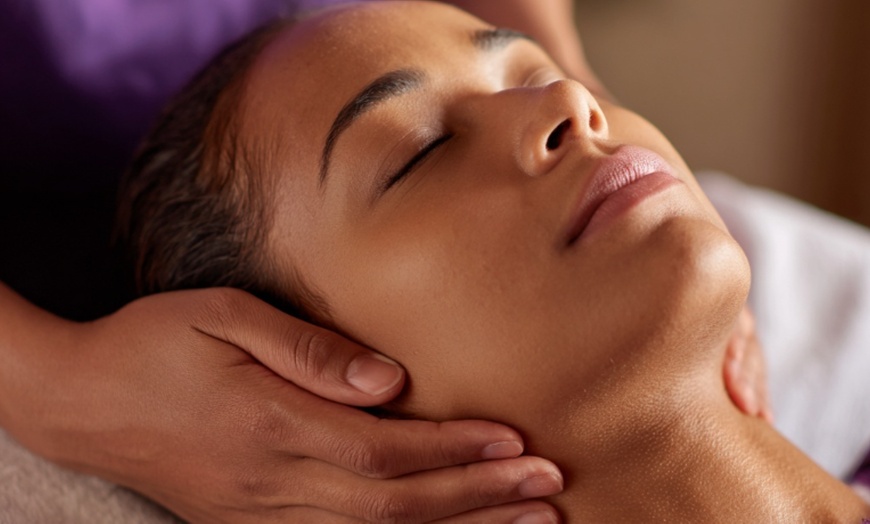 Image 2: Up to 35% Off on Full Body Massage at SoakNSalt