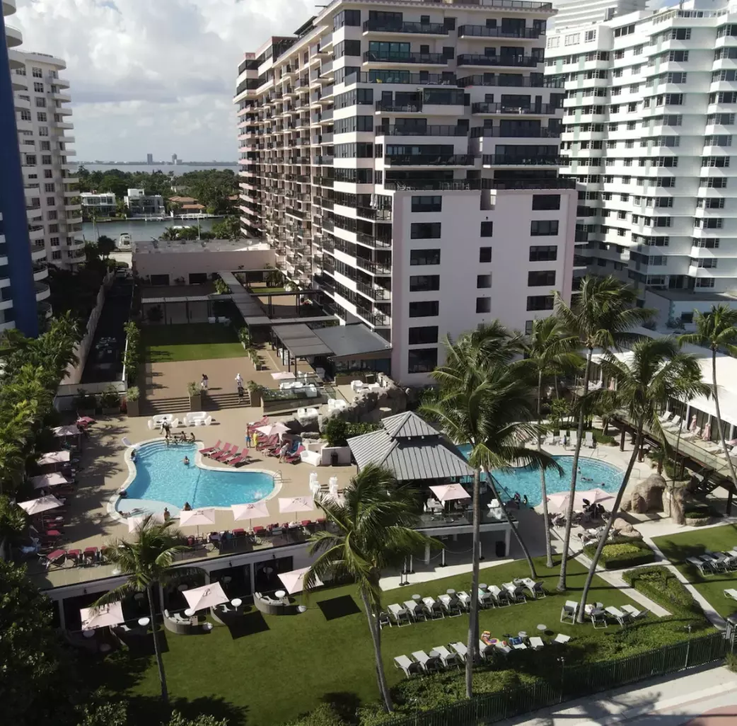 Enjoy a Poolside Rental, or Poolside Cabana with Beach Access