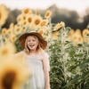 Image 1: 60-Min Outdoor Or Beach Photo Session / 30-Min Outdoor Session
