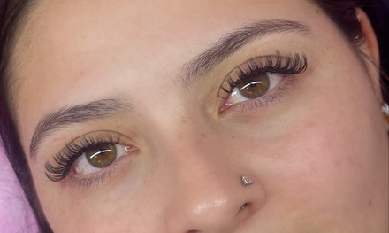 Full Set of Classic Eyelash Extensions - Lash Lord