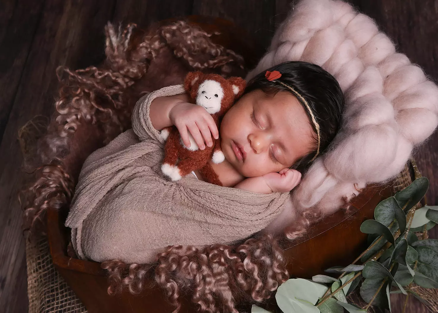 Exclusive Bump and Baby Photoshoot Deal to Capture Memories