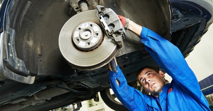 Front or Rear Brake Pad Replacement - Valvoline Express Care