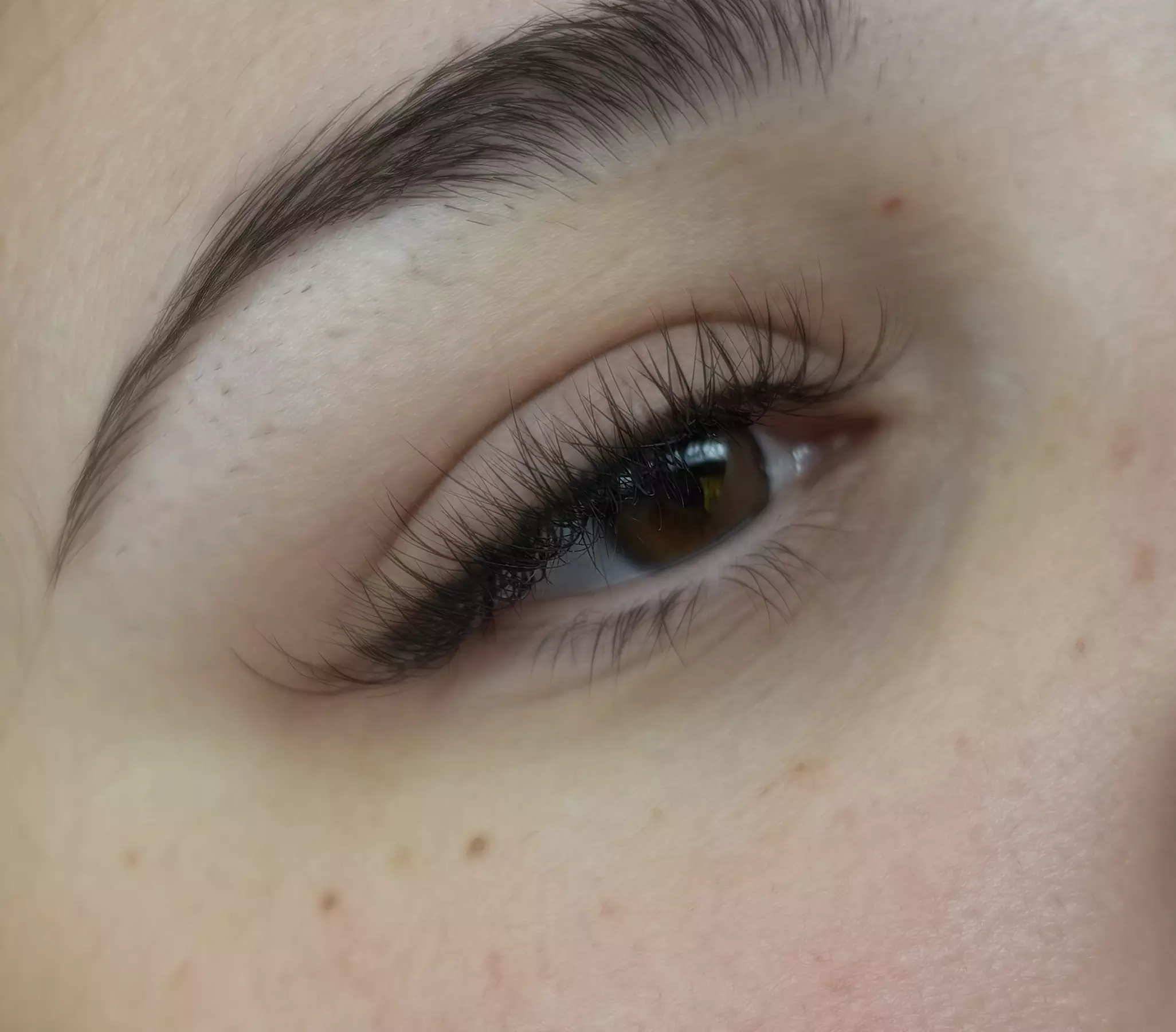 Full Set Classic, Hybrid or Volume Lash Extensions + 2-Week Fill