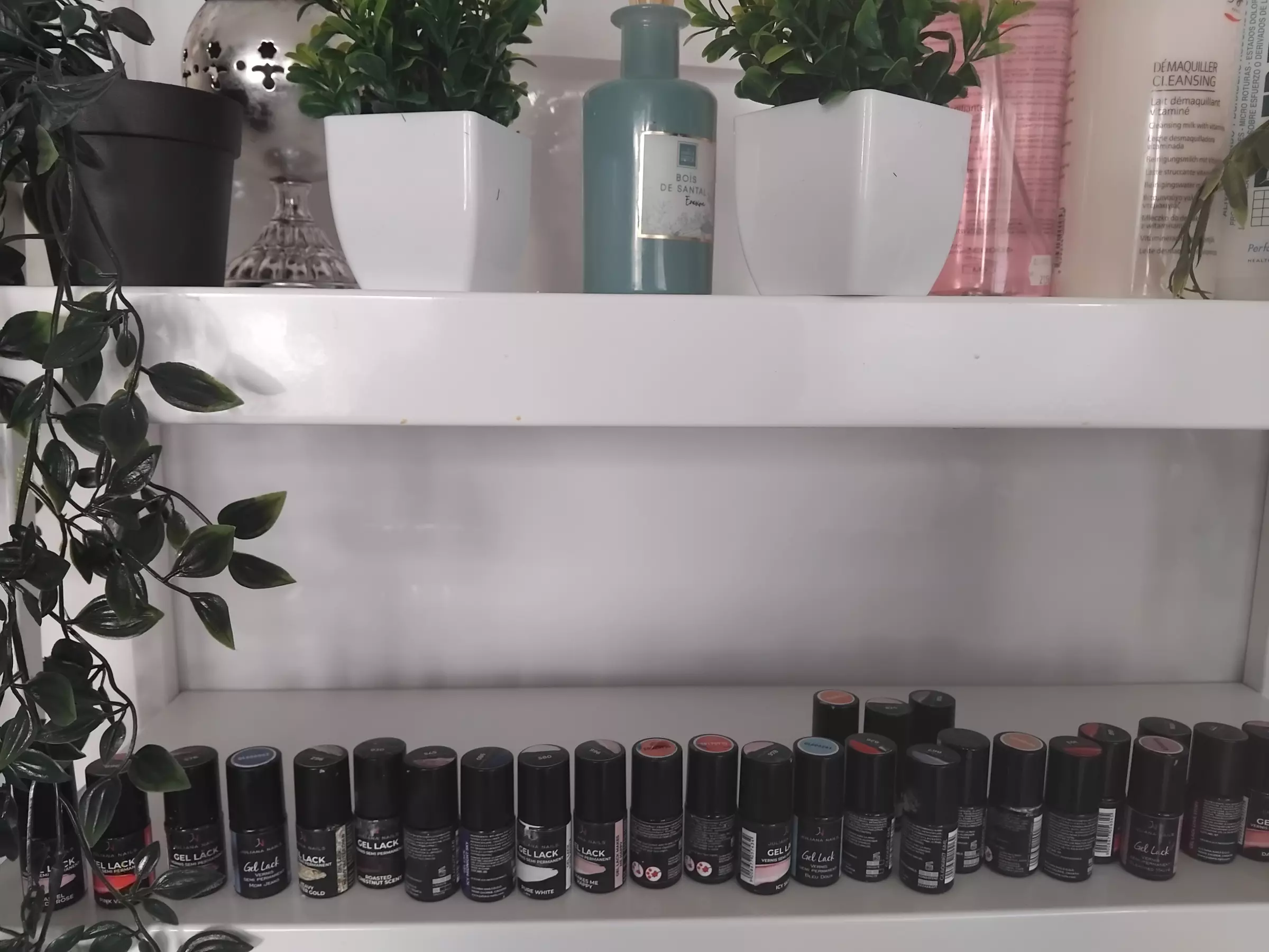 Dites adieu aux poils avec une épilation à la cire douce au miel