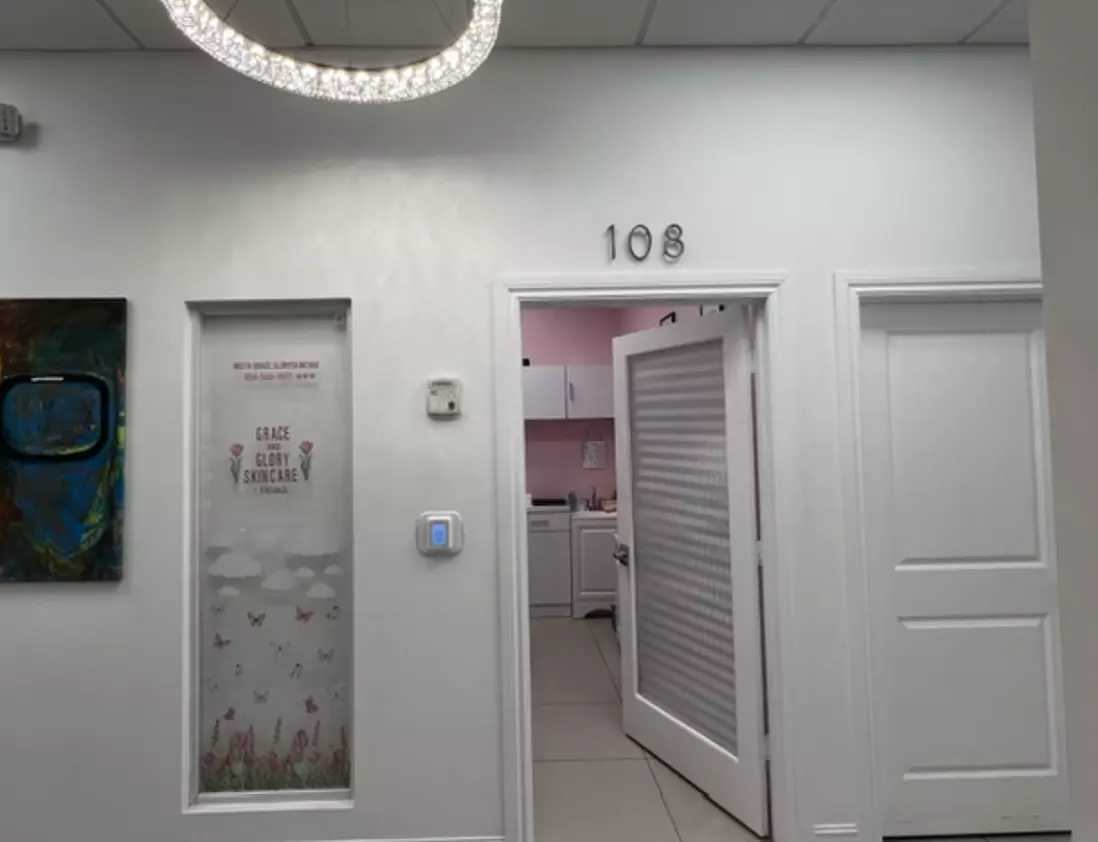 Relax with One, Three or Five 60-Min Signature Facial Sessions