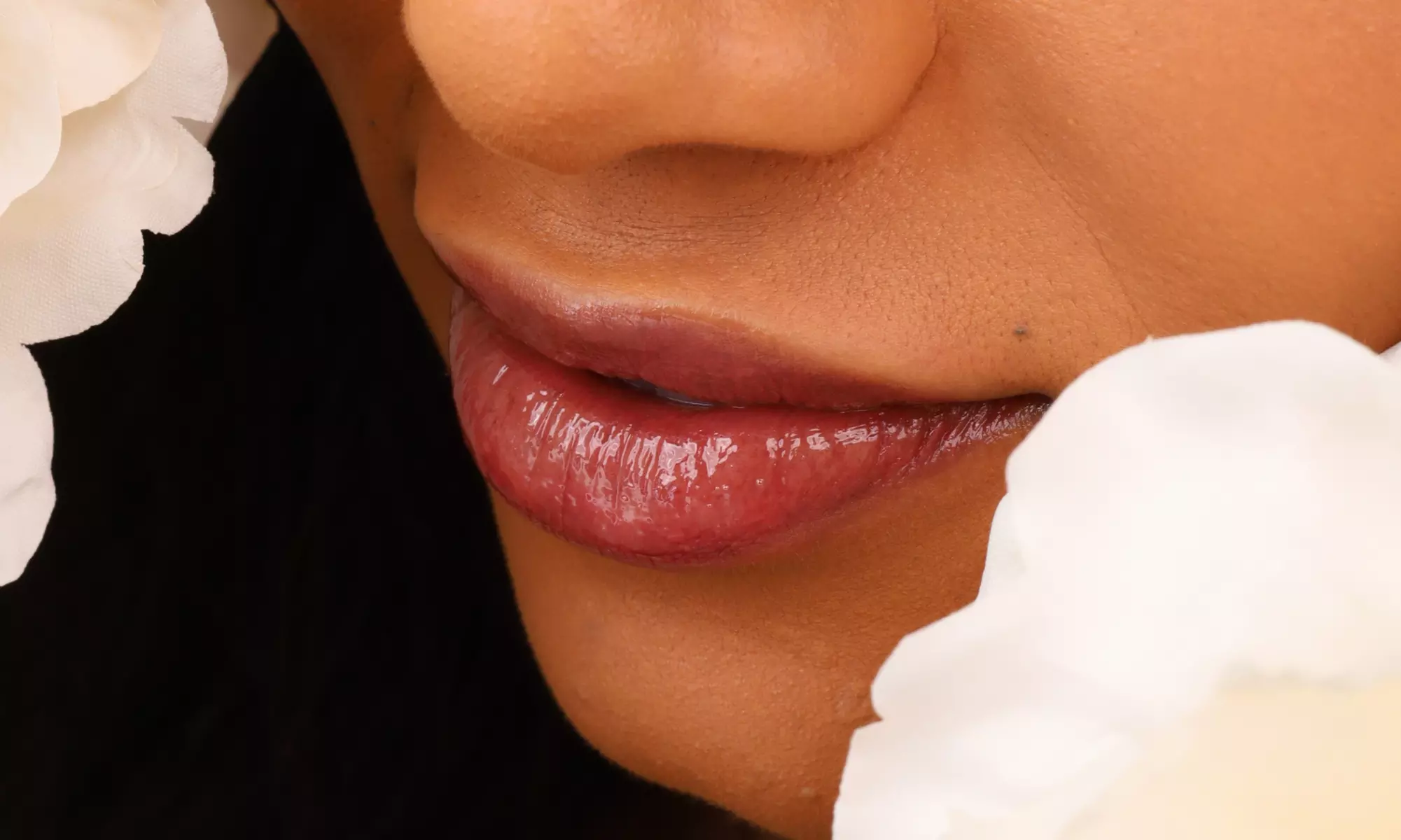 Enhance lips with a unique blush procedure 