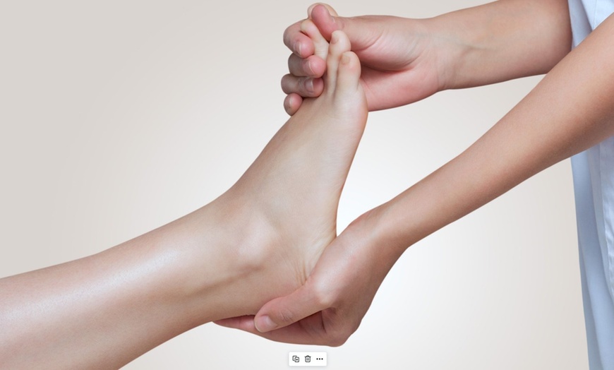 Image 4: 60-Min Basic European | 75-Min Foot Rub | 80-Min Dermaplane & More