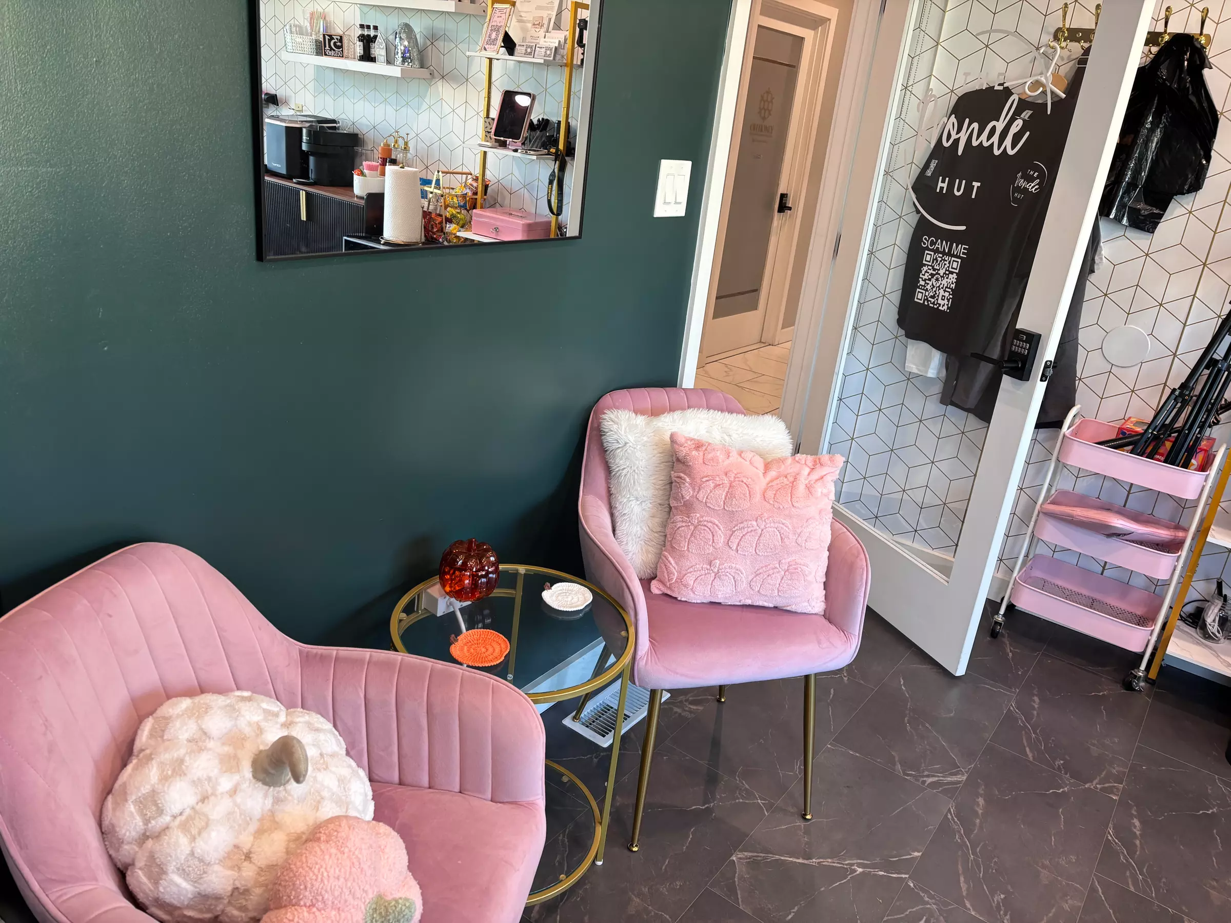 Up to 45% Off on Hair Color / Highlights - Ombre at The Bronde Hut Studio