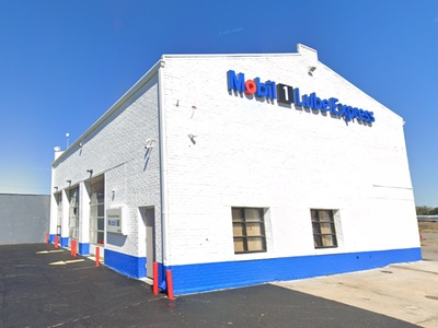 One Synthetic Blend Oil Change (Up to 5 Qrts) + Standard Oil Filter - Mobil 1 Lube Express