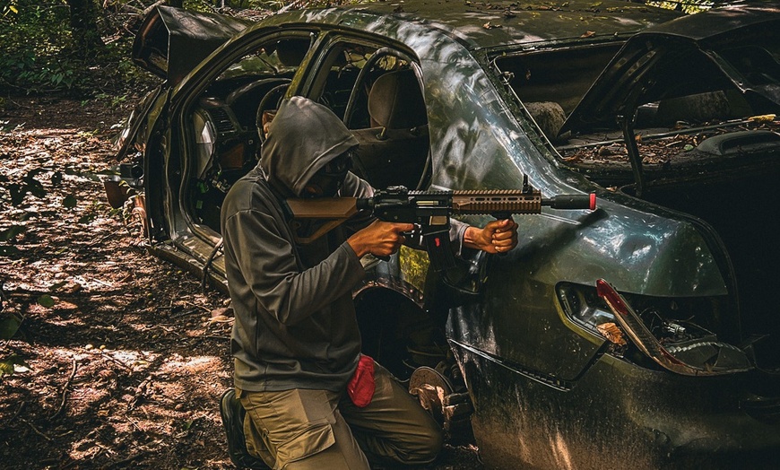 Image 4: All-Day XTREME Airsoft Action-Packed Games