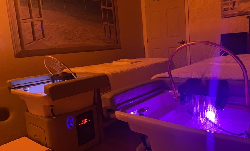 Image 2: 60, 90, or 120- Minutes Hydrotherapy Scalp and Body Massage Experience