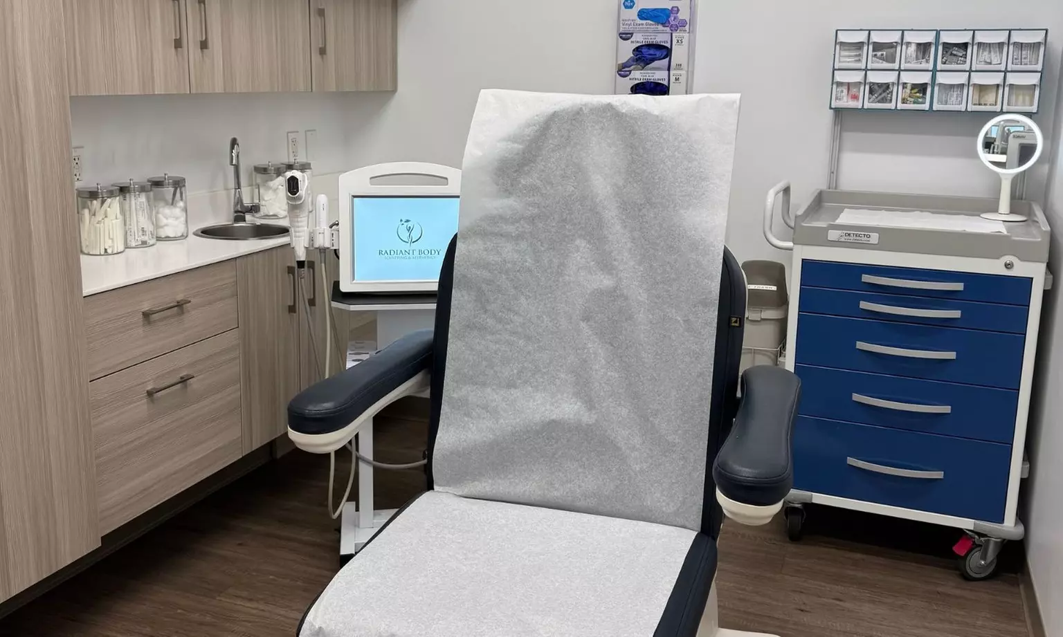 Transform Your Body with Non-Invasive Lipo Sculpt Sessions