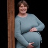 Image 5: Outdoor maternity photography session options for a fun shoot