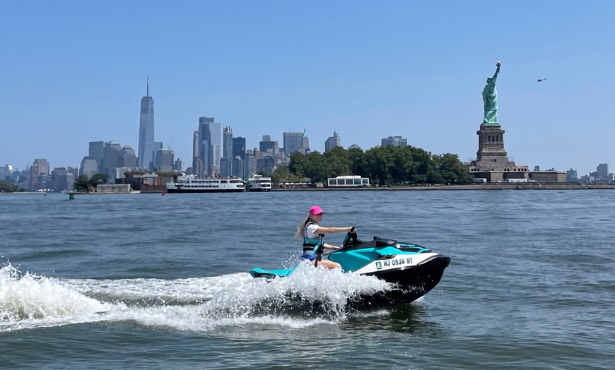 Image 7: Guided NYC Landmarks Tour or Freestyle Ride near the Statue of Liberty