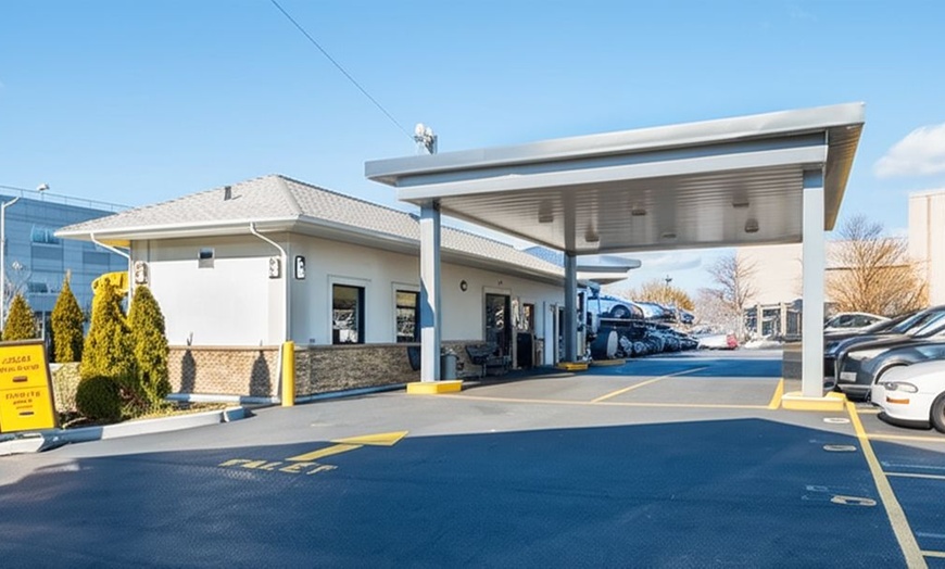 Image 1: LaGuardia Airport Parking with 24/7 Shuttle - Up to 55% at Carvia Parking