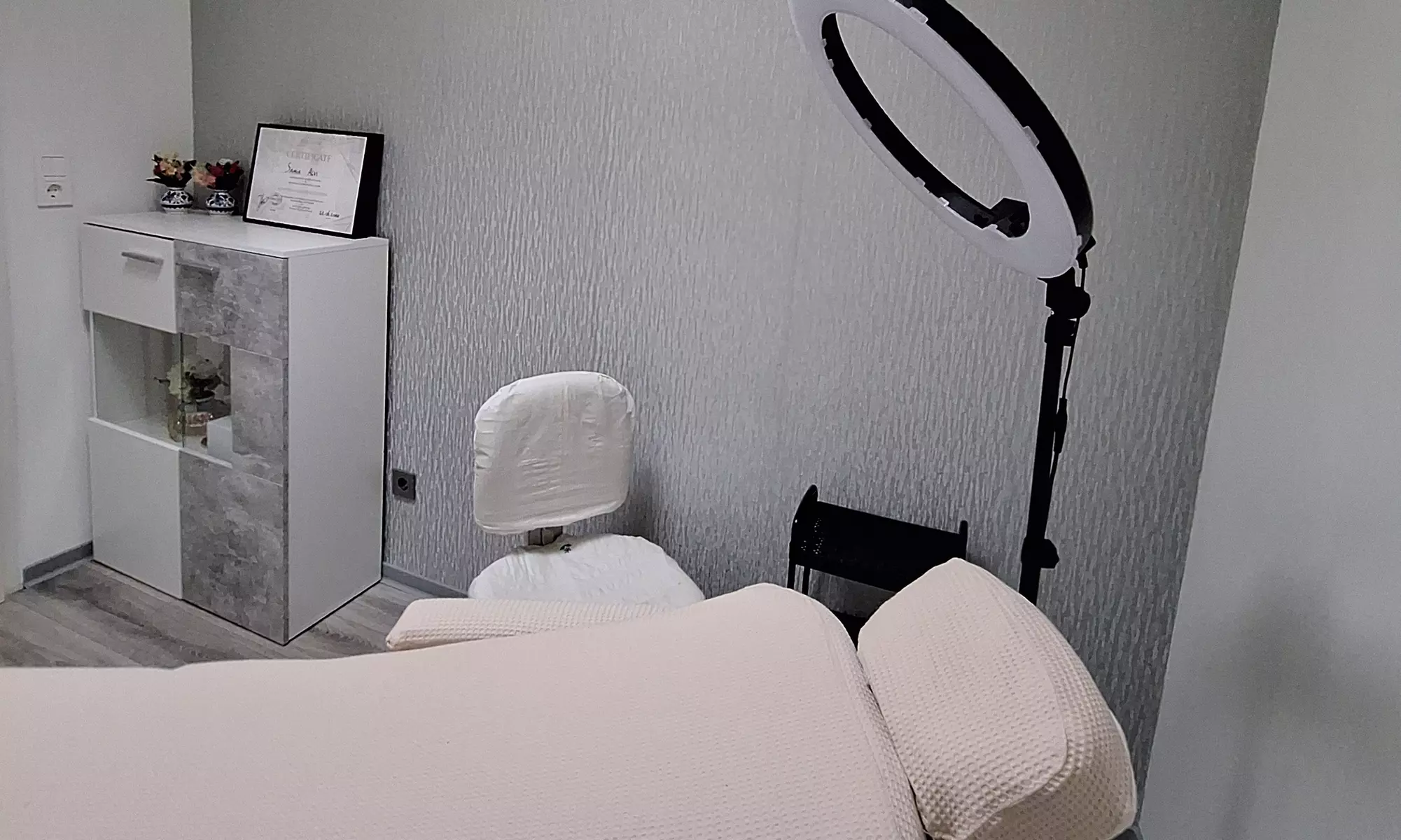 Bis zu 70% Rabatt auf den Make-up – Permanent bei S‘ZART Beauty