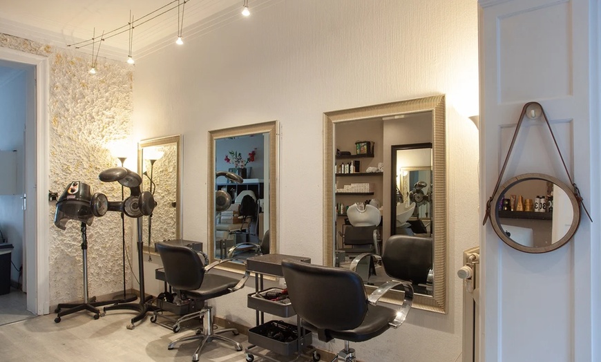 Image 2: Lissage brésilien pour toute longueur pour 1 personne à partir de 69,99€ chez Wall Coiffure