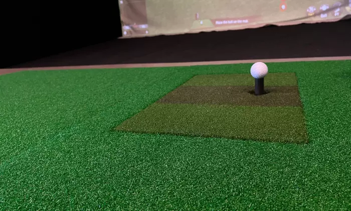 Golf Simulator Experience – Private Bay Play & Tech Perks