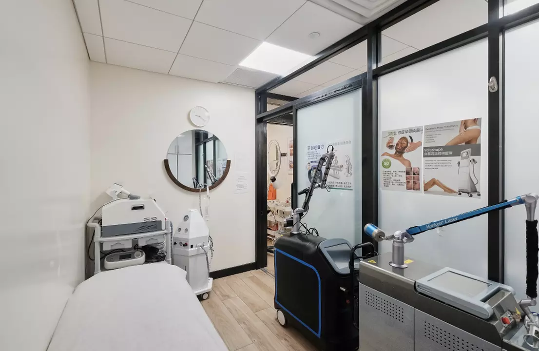 Transform with One or Two Endermologie LPG Cellulite Reduction Treatments at HealthKey MedSpa (Up to 55%Off)