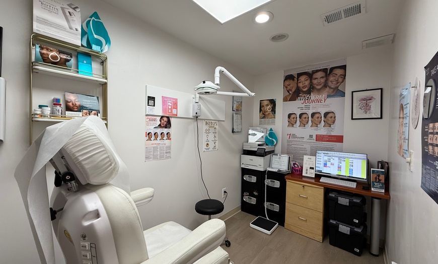 Image 6: CoolSculpting for Body or Chin with Laser Skin Tightening