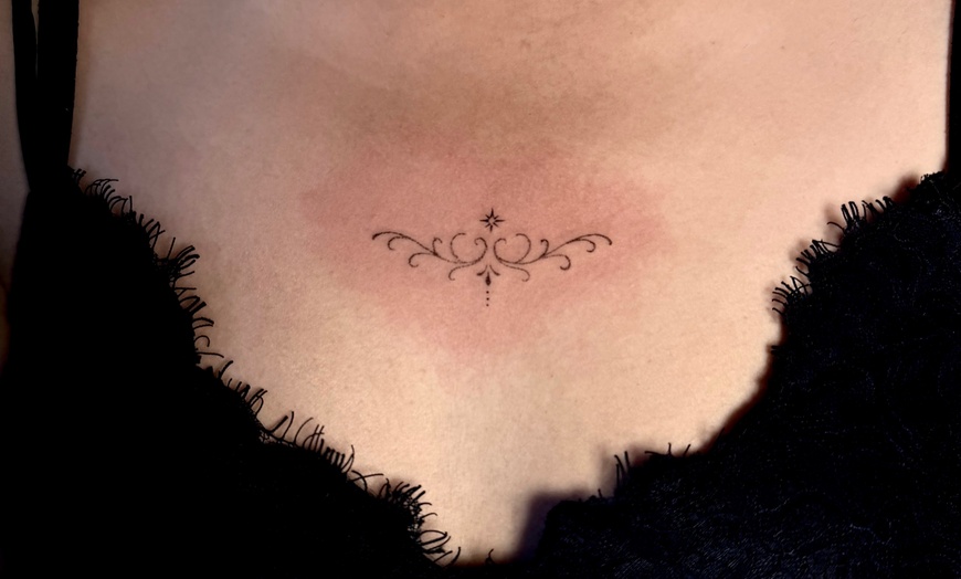 Image 9: Custom Fine Line & Minimalist Tattoos with Expert Line Work