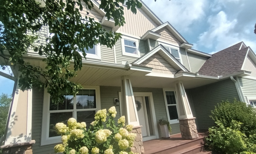 Image 3: Up to 46% Off on Window Washing 