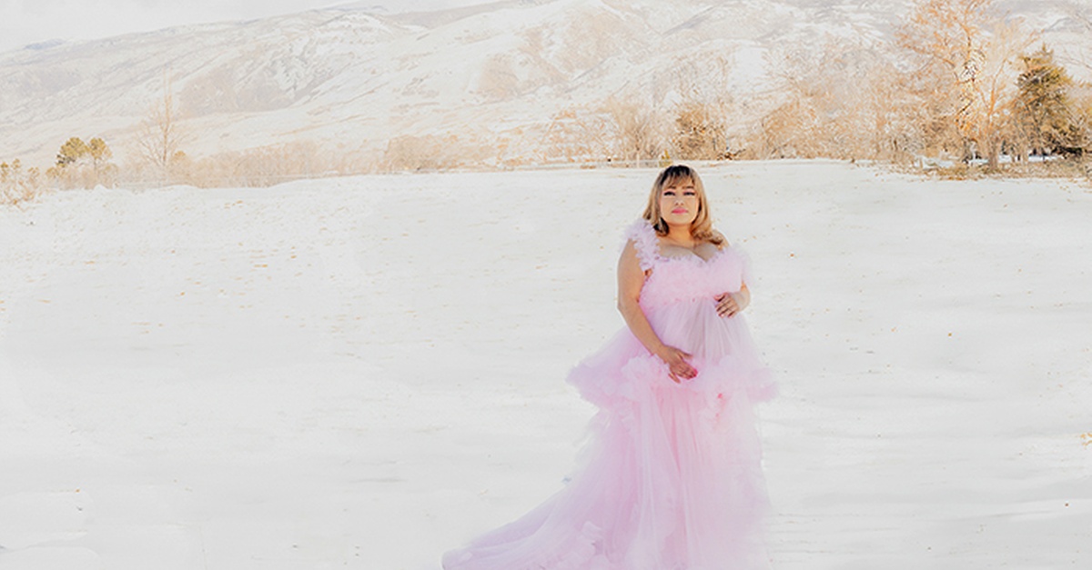 Experience Aprils Photography with 30 or 60 Minute Outdoor Maternity Sessions up to 81% Off