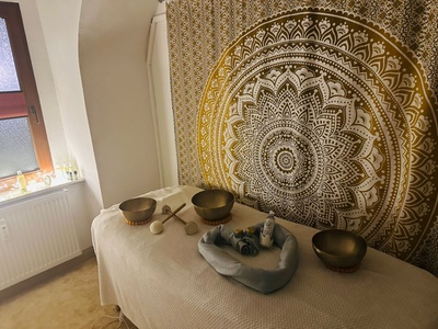 Massage nach Wunsch: 60 Min. - Anwendung von Therapieklangschalen möglich - Herzklang Bautzen