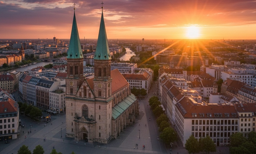 Image 1: Nachtwächter-Führung durch das Nikolaiviertel in Berlin für 1-4 Pers.