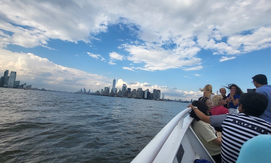 Image 3: Cruise NYC's Waterways: 60-min Narrated Boat Tour of Statue of Liberty