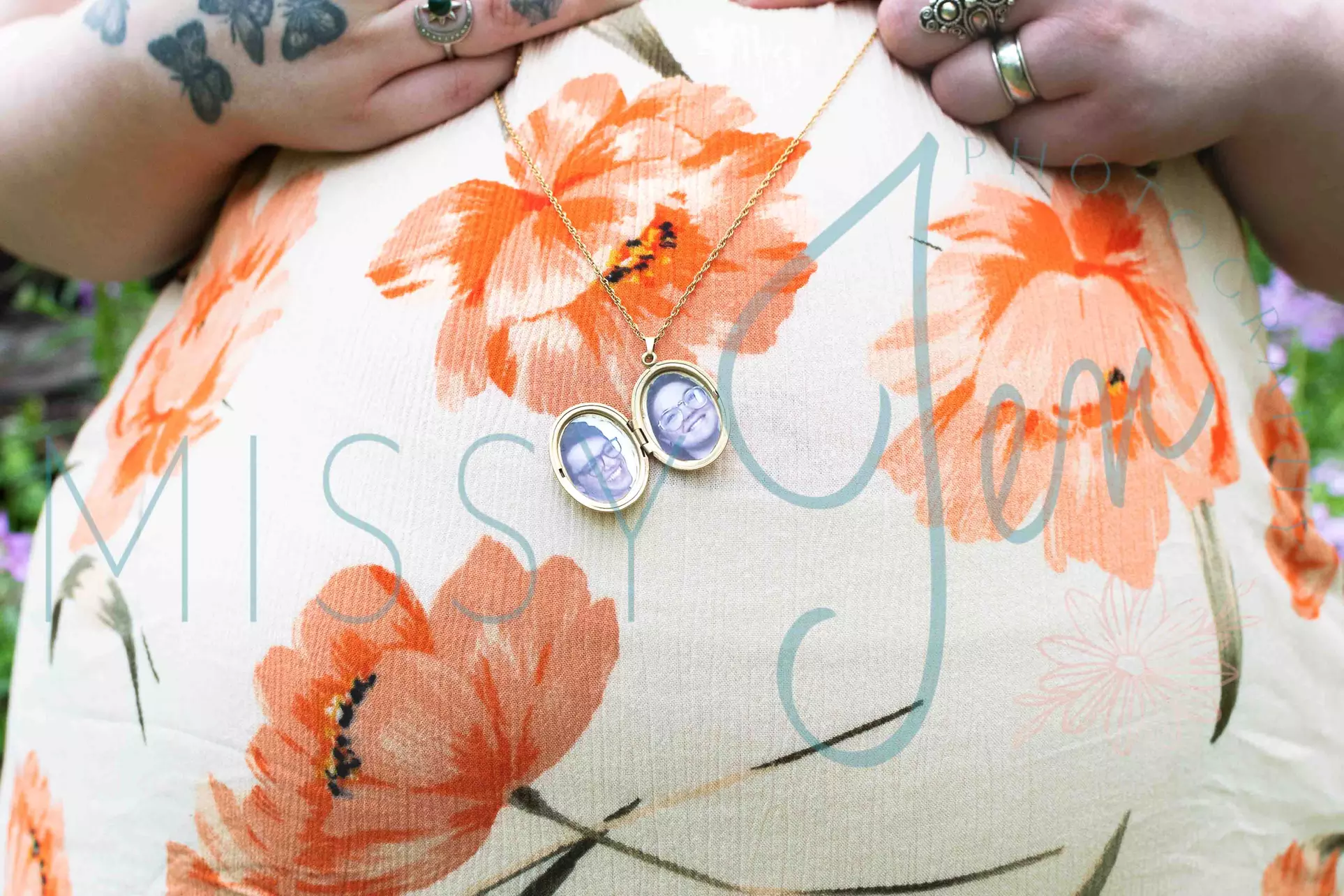 30 or 60-Minute Outdoor Photography for Couples, Family and More