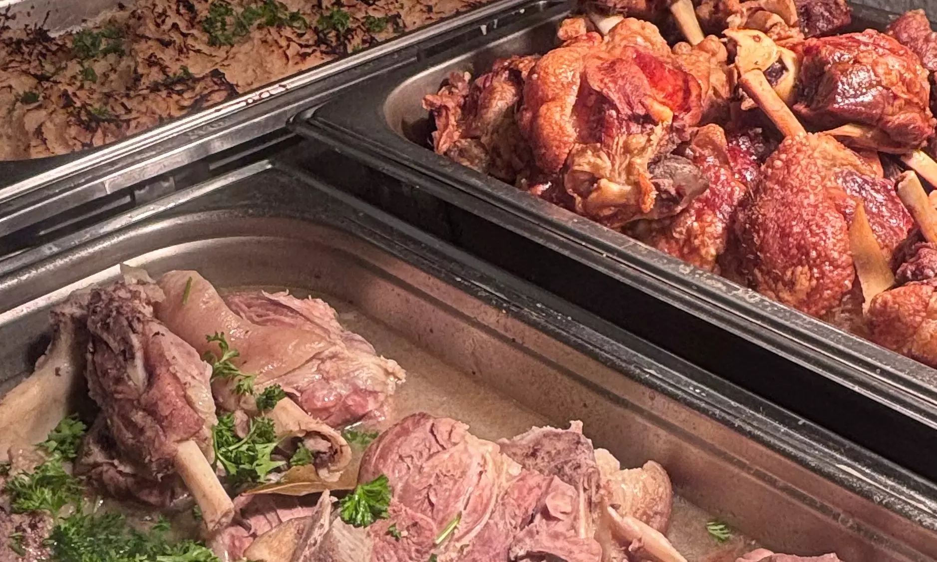 Deftige Klassiker – Eisbein- und Haxe-Buffet für 1 bis 4 Personen (bis zu 25% sparen) - Primary Image