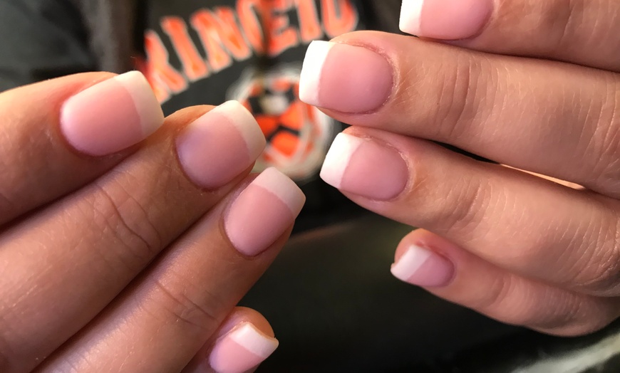 Image 3: Up to 46% Off on Nail Salon - Manicure at Eshe Remedies