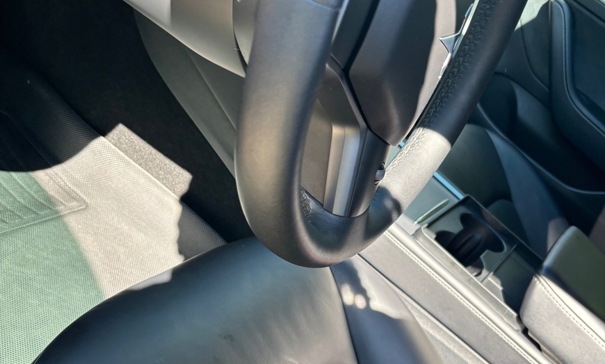 Image 5: Mobile Interior & Exterior Detailing for Any Vehicle Size