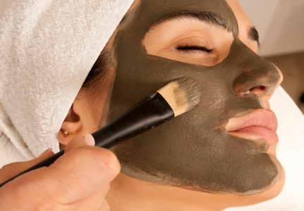 HydroBoost Facial + Massage — Instantly Plump, Glow & Hydrate! - Glow Esthetics