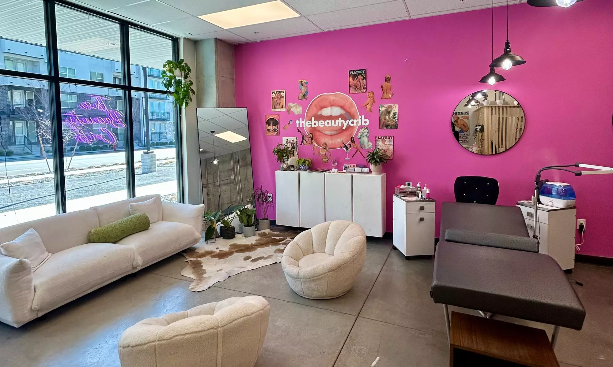 Express Classic, Classic, Volume 6D, or Mega Volume 12D Lash Set