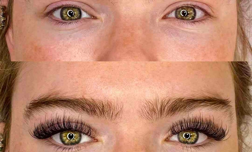 Image 3: Up to 51% Off on Eyelash Extensions at Beauty Mark by Natalie