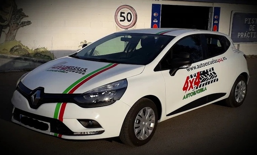 Image 2: Curso para obtener el carné B con matrícula, libros y 2 o 4 prácticas