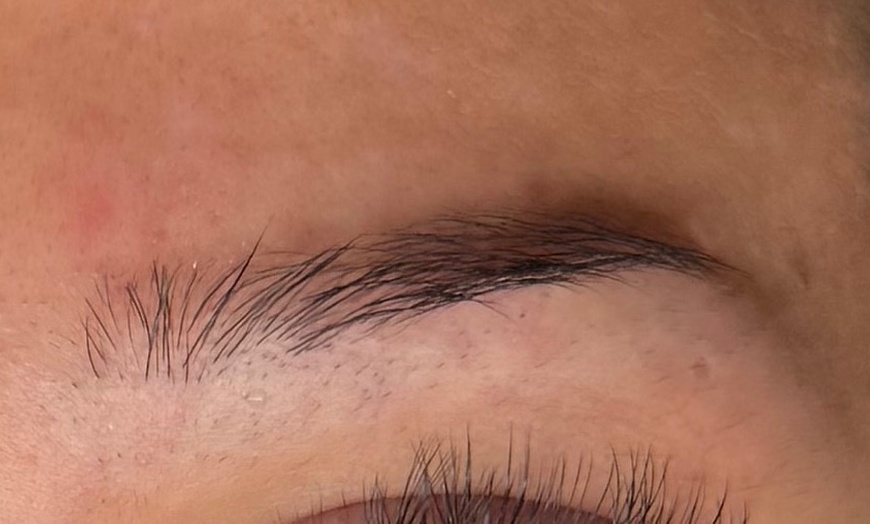 Image 3: Henna pudrowa brwi z opcjonalną geometrią oraz regulacją