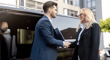 OHARE Transportation: Up to 4 passengers! To or from ORD within a 20 mile radius - Golden Route Transport