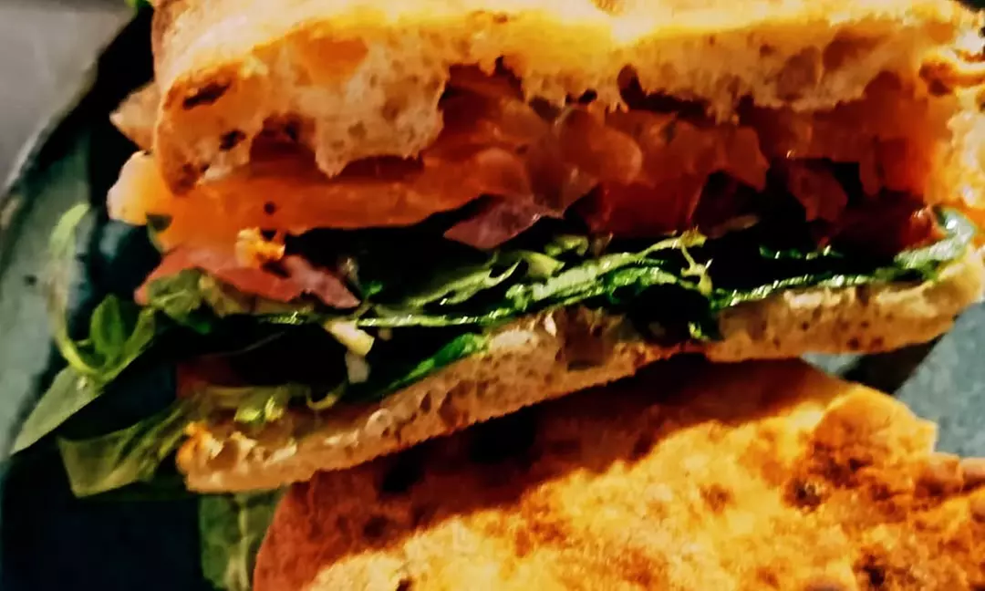 Saborea deliciosas focaccias con un menú completo para 2 o 4 personas