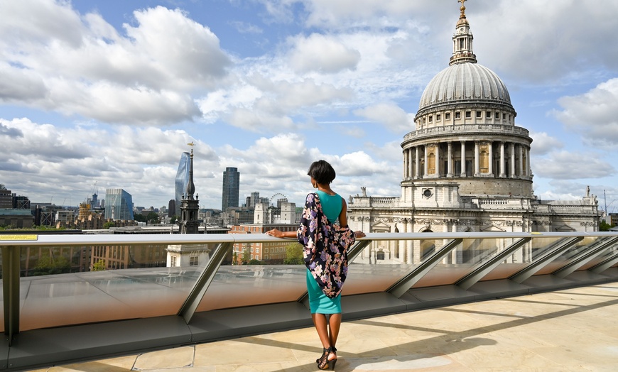 Image 4: Private Photoshoot in London