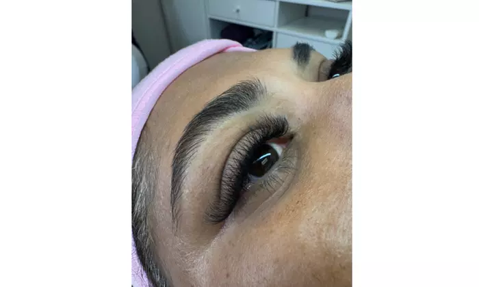 Up to 50% Off False Eyelash Application — Glam Up Your Look Today! ✨