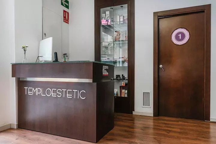 Ritual en pareja con masaje, aromaterapia, botella de vino y bombones