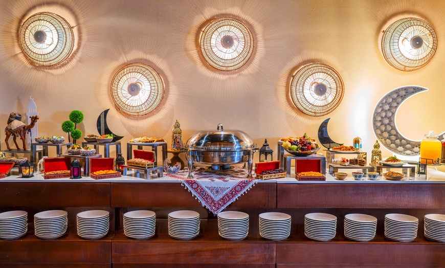 Image 2: Ramadan Iftar Buffet with Beverages for 1 Child or 1, 2 or 4 Adults