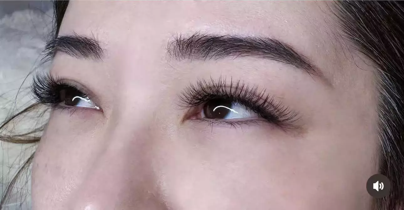 Eyelash Extensions: Classic or 3D wispy Full Set or w/ 3D -5DVolumes
