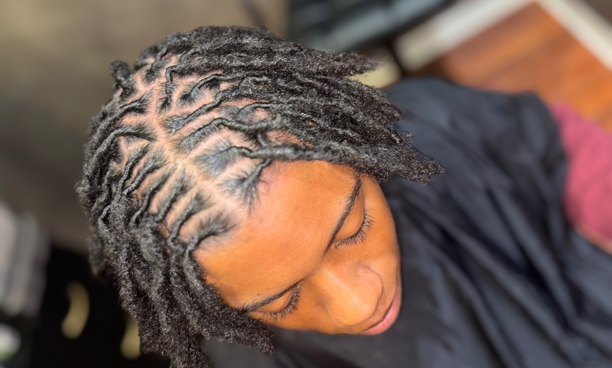 Image 5: Up to 10% Off on Salon - Hair Locking/Dreadlocks at Loc queen