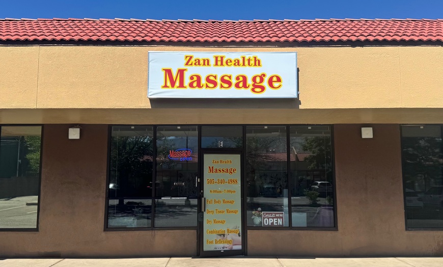 Image 2: 60 and 90-Minute Full Body Massage Sessions